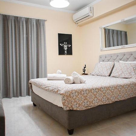 Kostas Home By Bill Apartments Patras Buitenkant foto